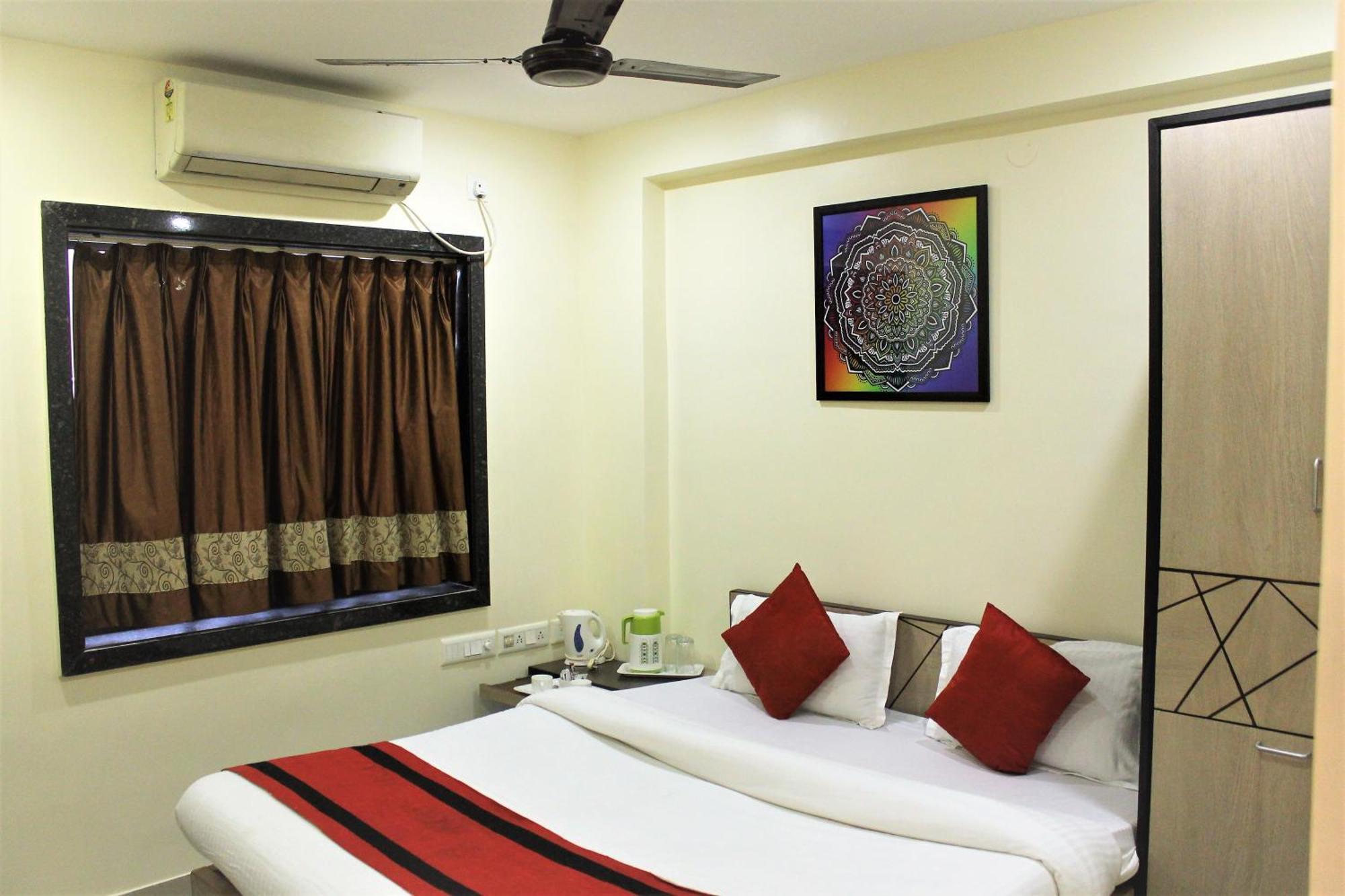 Reliable Inn Kalküta Dış mekan fotoğraf